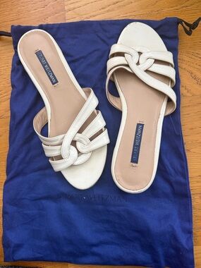 Stuart Weitzman white Leather Knot-Detail Slide Sandals